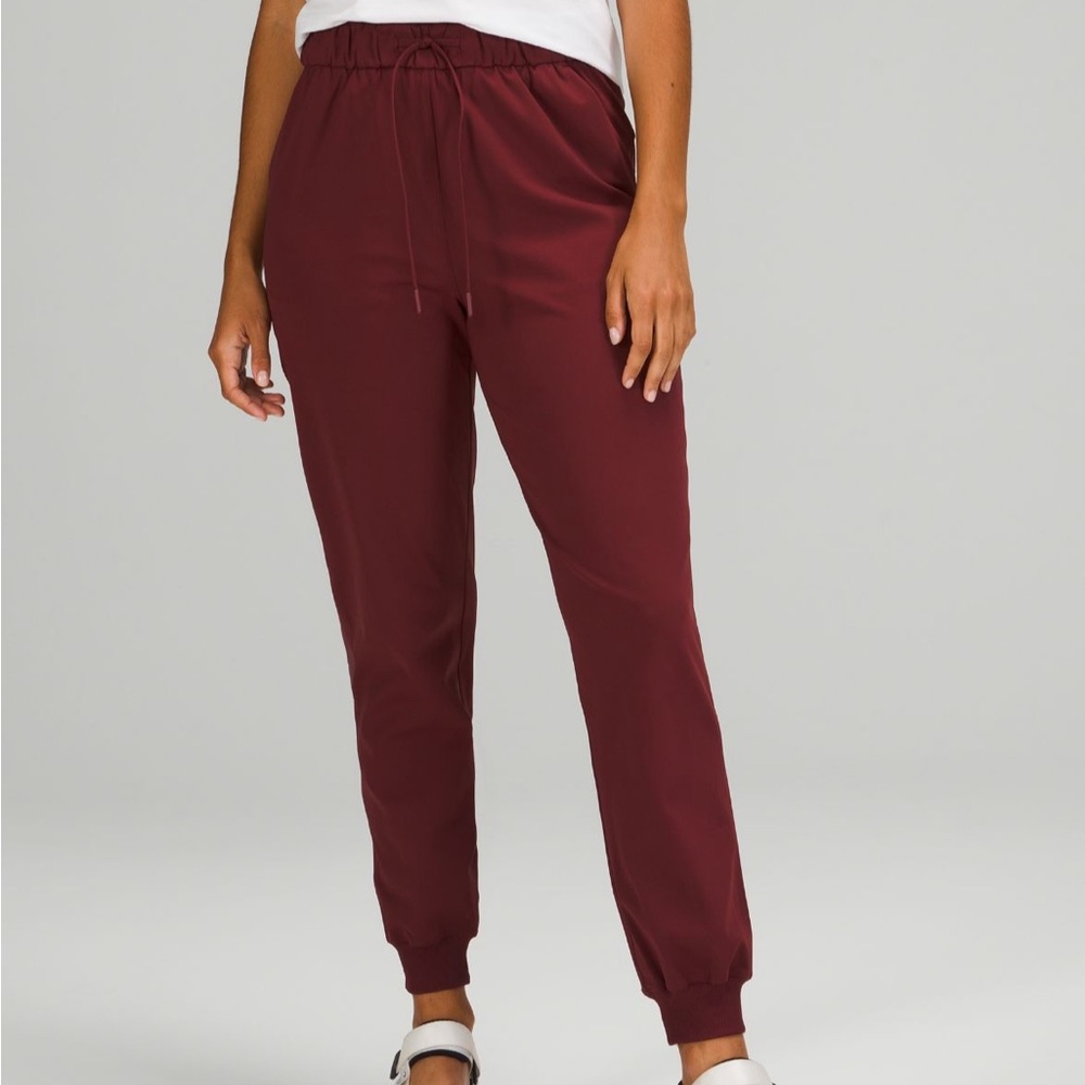 lululemon stretch high rise jogger - full length - excellent condition
